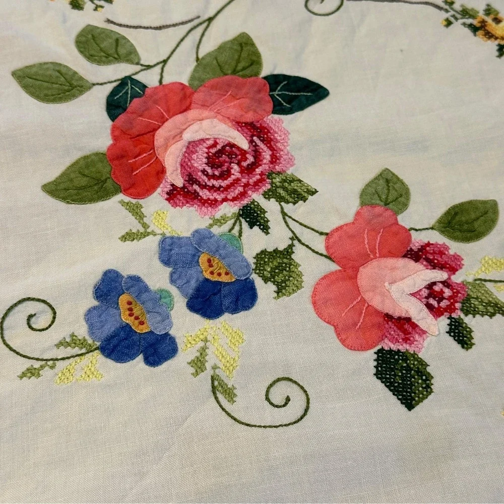 N/A vintage round